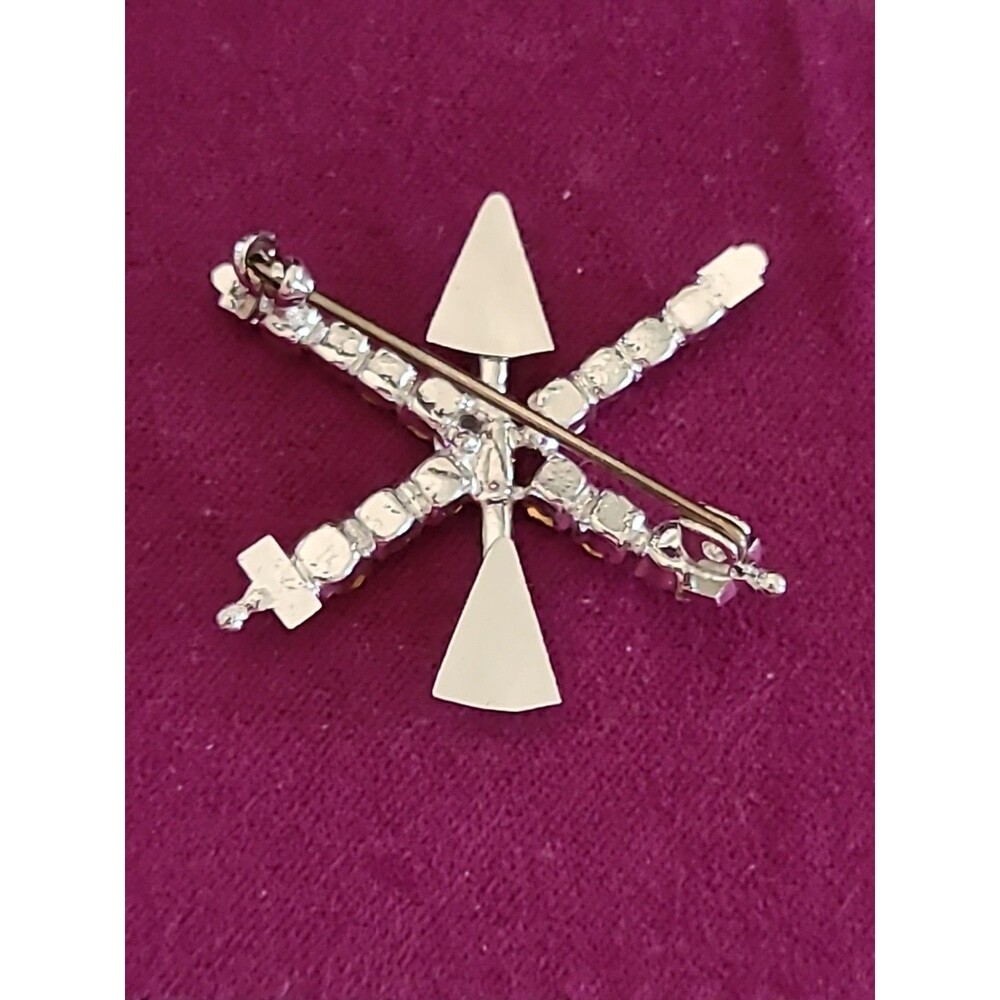 Brooch Arrow Rhinestones Clear Transparent Colorless 1 1/4" - Picture 6 of 7